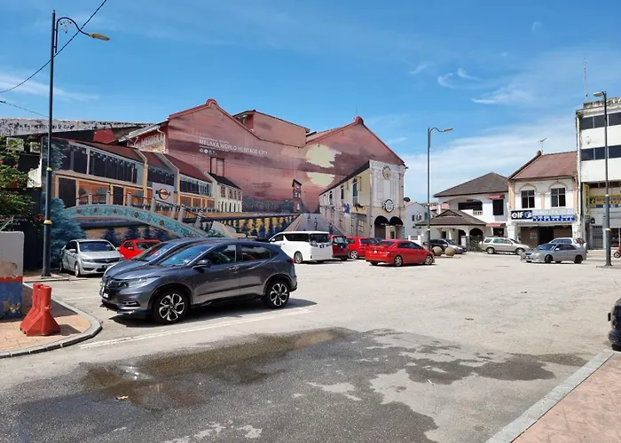 Vspace Guesthouse Capsule & Cafe Malacca